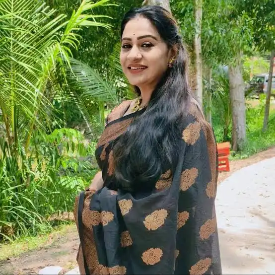 എന്നെ കന്യാസ്ത്രീ ആക്കാൻ ചോദിച്ചിരുന്നു, അപ്പച്ചൻ അത് നടക്കില്ലെന്ന് പറഞ്ഞു: ബീന ആന്റണി